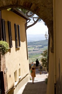 通向蒙帕萨罗观景点的路 Montepulciano