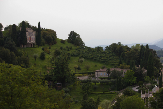 从ASOLO的VILLA CIPRIANI别墅看出去的风景 